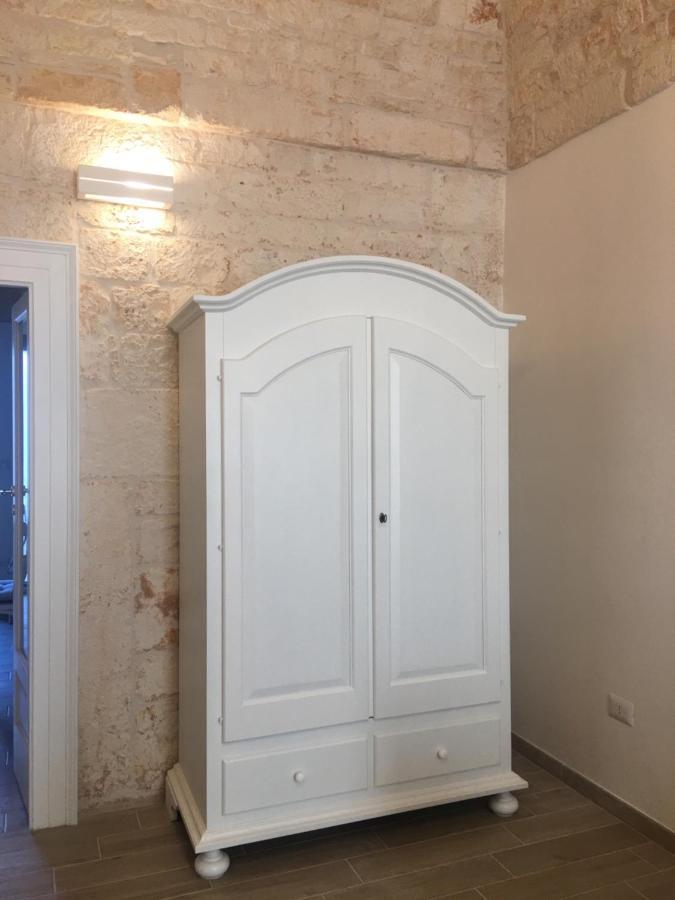 Nido Di Pietra-Dimora In Centro Bed & Breakfast Alberobello Bagian luar foto