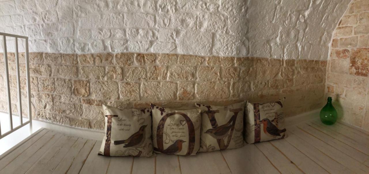 Nido Di Pietra-Dimora In Centro Bed & Breakfast Alberobello Bagian luar foto