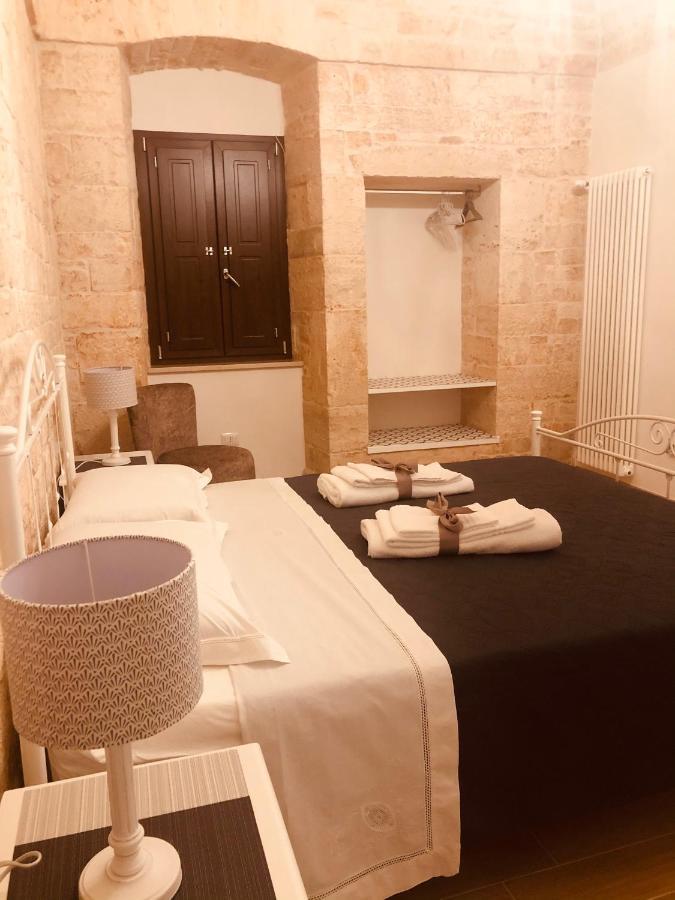 Nido Di Pietra-Dimora In Centro Bed & Breakfast Alberobello Bagian luar foto