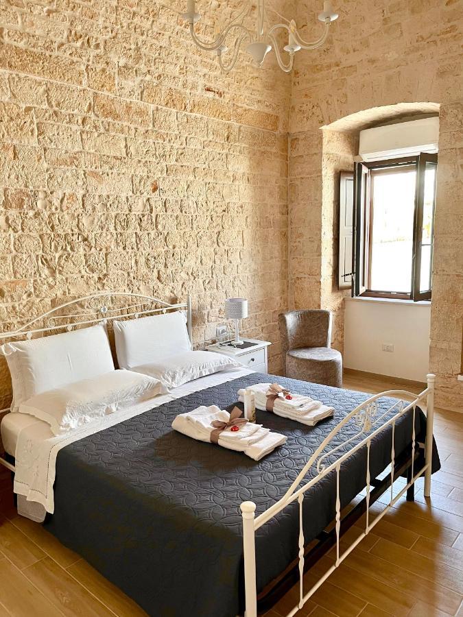 Nido Di Pietra-Dimora In Centro Bed & Breakfast Alberobello Bagian luar foto